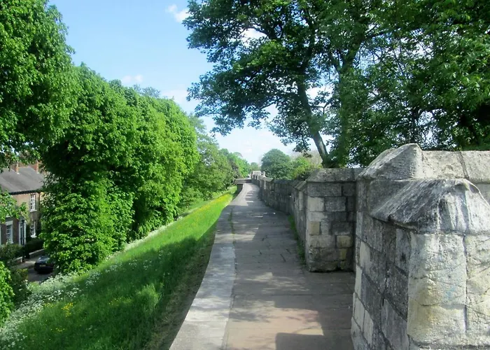 Victoria Bar Within The Walls Free Parking